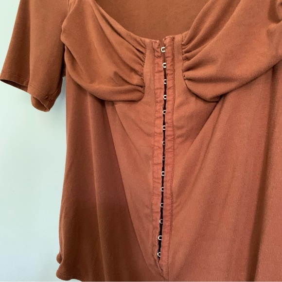 EUC Beautiful Comfy Soft Hook and Eye Corset Style Short Sleeve Thong Bodysuit - Picture 8 of 14